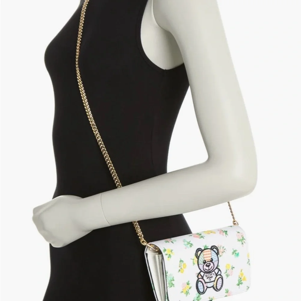 ❌Sold ❌NWT-MOSCHINO Couture Jeremy Scott Teddy Bear Wallet on chain. - Picture 3 of 13